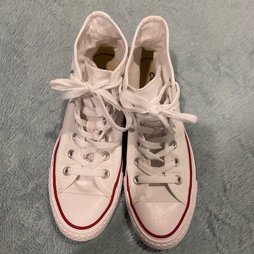 White Converse High Top Sneakers – Women’s 6.5 / Men’s 4.5 - Picture 5 of 8